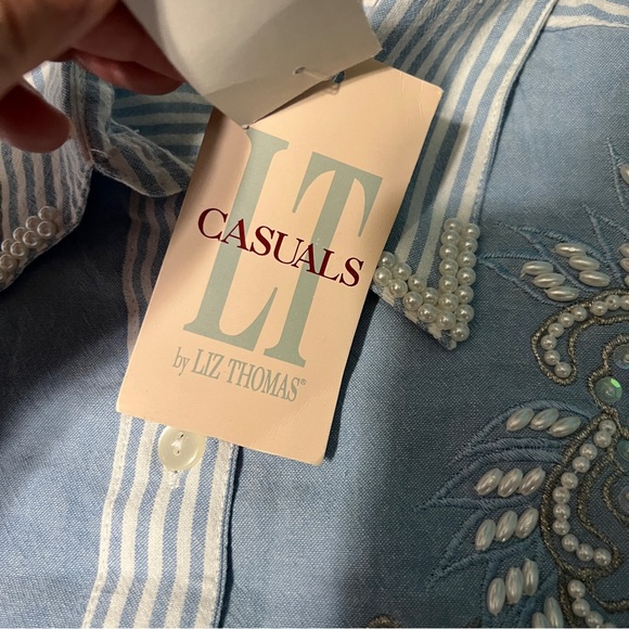 LT Casuals by Liz Thomas white blue striped button down shirt beaded nwt large - Picture 3 of 7